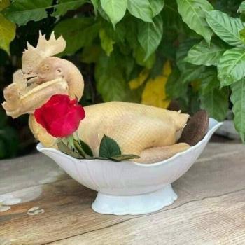 Bát thuyền sứ trắng bày lễ