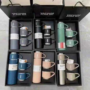 Bộ 1 bình 2 cốc inox 500ml hộp đen