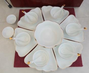 Bộ ăn Set15 món MT trắng viền kim (45cm)