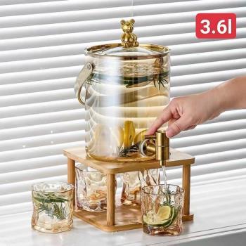 Bộ cốc bình vòi thủy tinh giá gỗ
