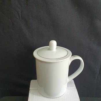 Ca sứ nắp viền kim dáng thẳng OHO - VKA1
