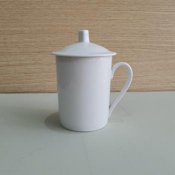 Ca sứ trắng có nắp M024BL -300ml CK