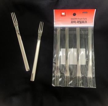 Dĩa inox 3 răng GGomi 663
