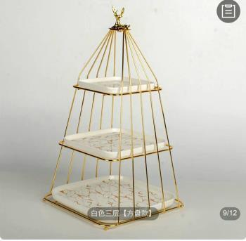 Khay quả sứ vuông trắng 3 tầng dây vàng