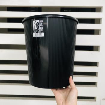 Thùng rác ống sọc đen Nhật 6.9L - 335